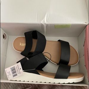 Kensie Women's Black Wedge Strap Sandal Sz 8